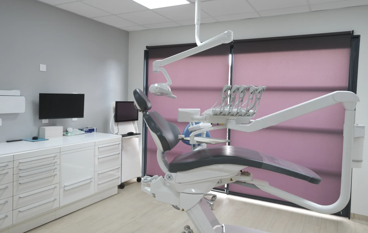 implants dentaires chirurgie complexe nueil les aubiers